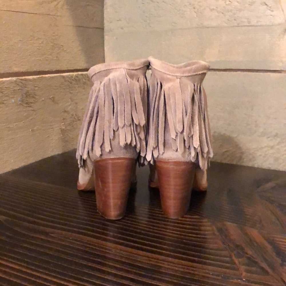 NWT Frye Llana Fringe Bootie - Picture 6 of 16